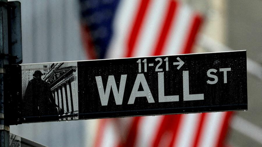 Dow Jones, S&#38;P 500, Nasdaq: Sorgen um hohe US-Inflation drücken Wall Street – Microsoft überholt Apple